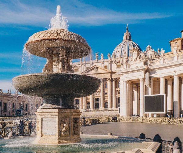St Peters Square Vatican Rome Joe Walsh Tours Pilgrimages