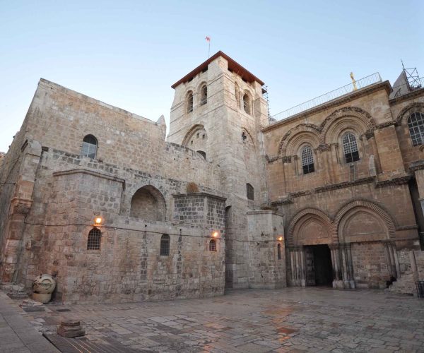 The_Church_of_the_Holy_Sepulchre-Jerusalem-Joe-walsh-tours
