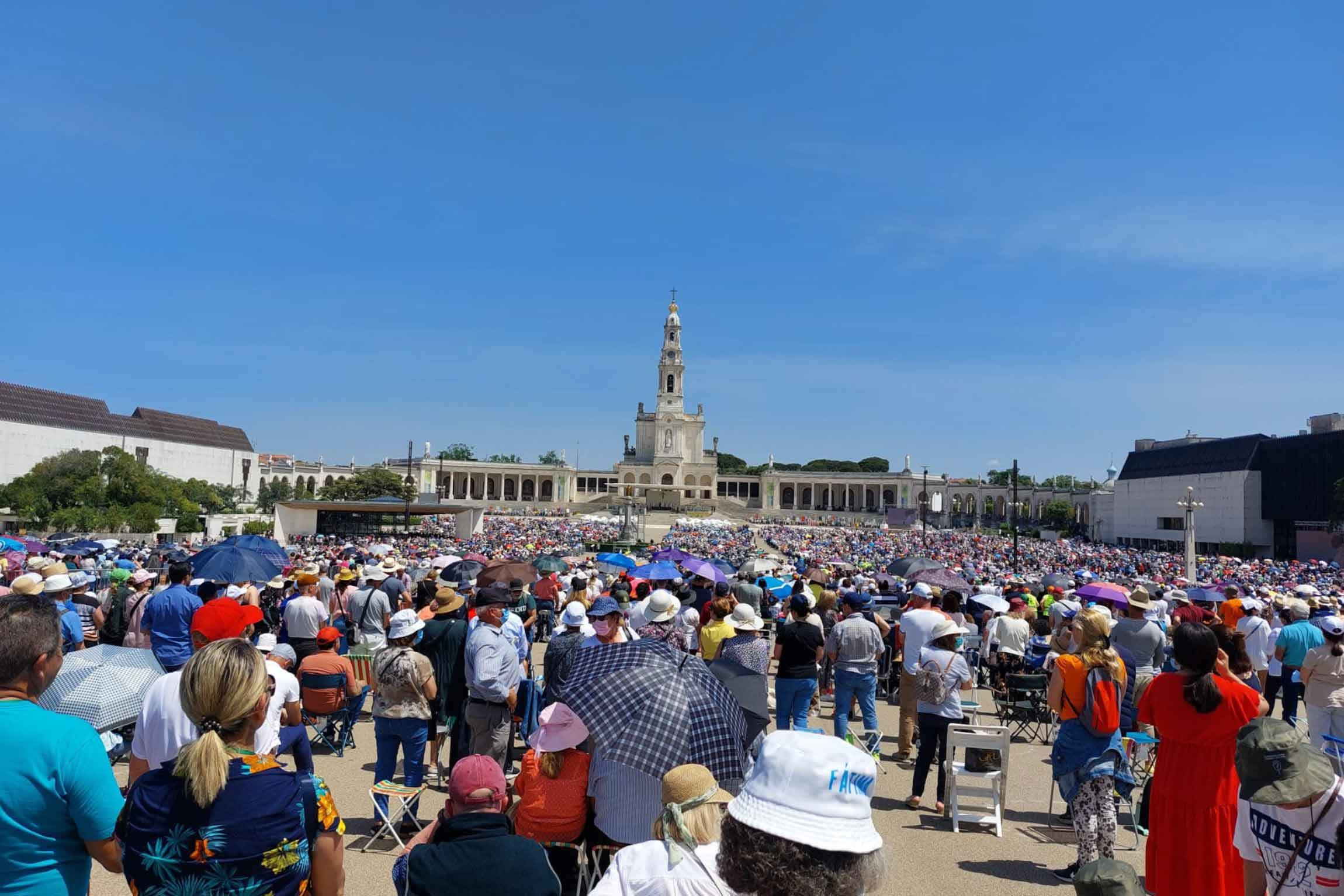 Joe Walsh Pilgrimages Medjugorje 2024 - Candie Zilvia